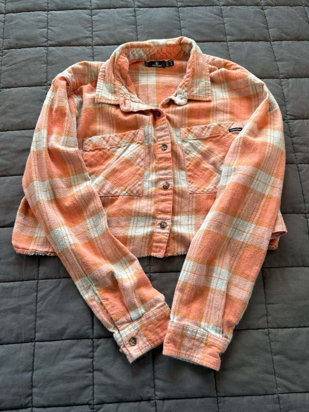 Volcom Women's Orange White Plaid Cropped Long Sleeve Button Up Flannel Shirt Si